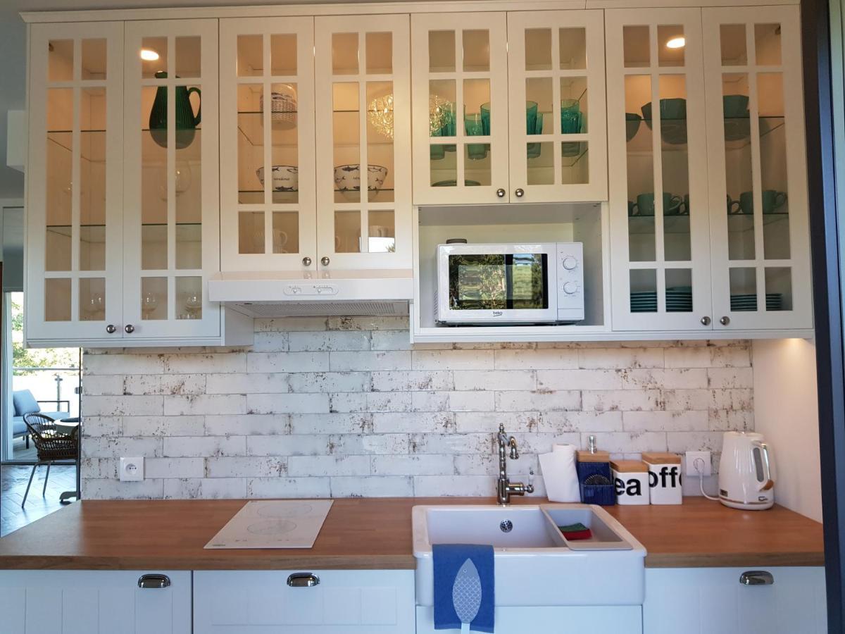 Hampton House Apartment *